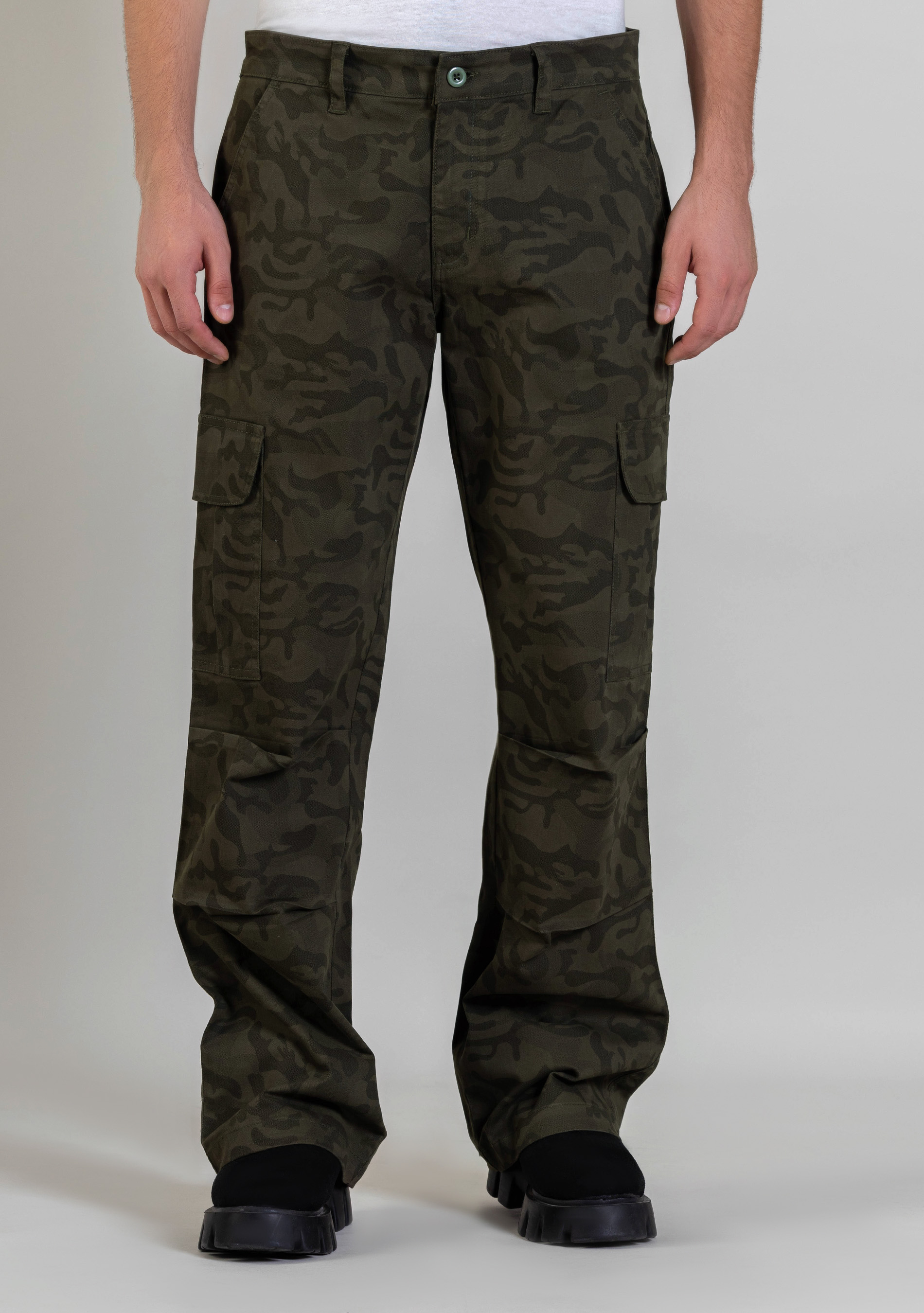 Green Camouflage Wide Leg Men's Cargo Trousers - Buy Online in India ...